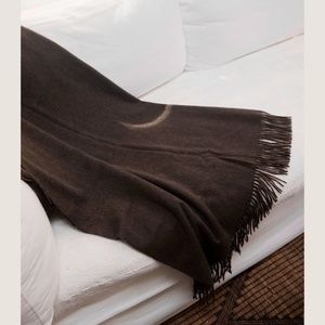 Luxury 100% Pure Cashmere Throw Blanket Hunter Blanket from NakedCashmere